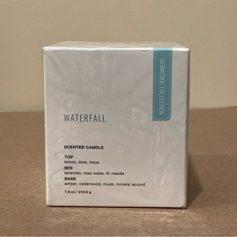 Studio OH! Signature Collection Waterfall 7.5 oz Scented Candle